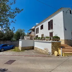 Apartman Ivan, Čižići
